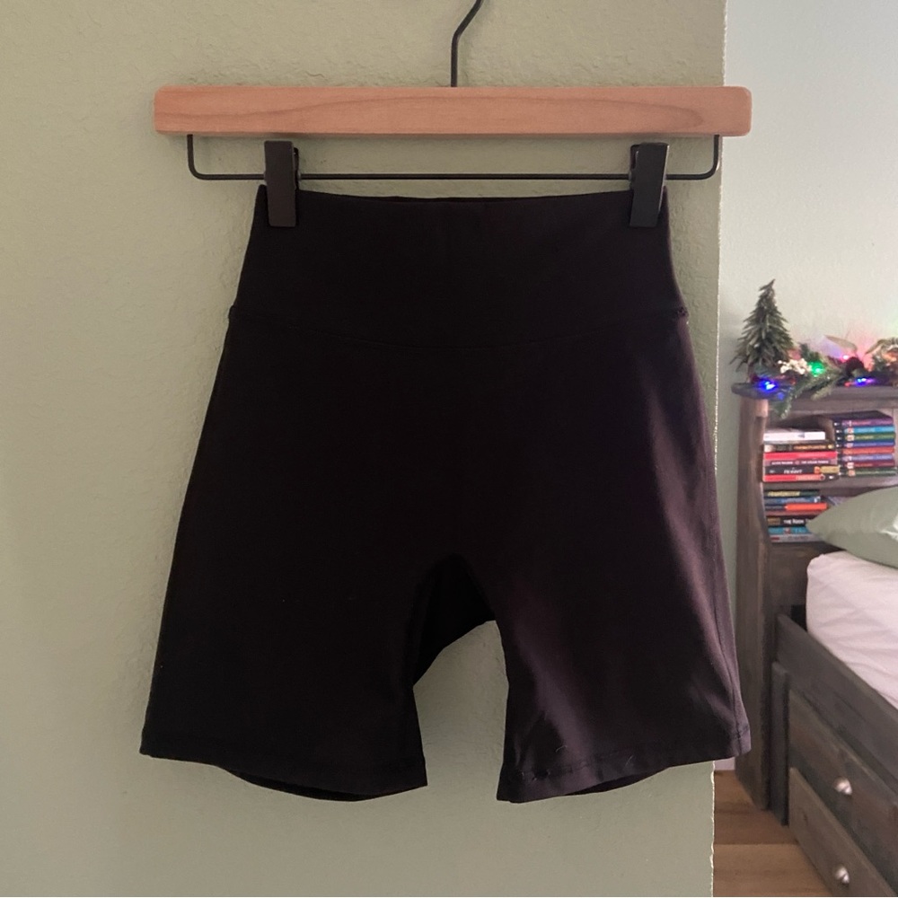 Buffbunny Legacy Short 6” ~ Onyx Black ~ Size XS